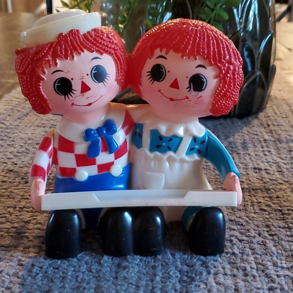 Raggedy Ann & Andy desk set